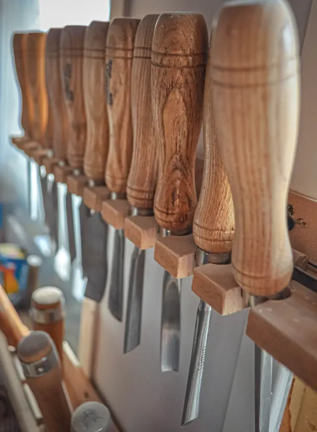 Werkzeuge für die handwerkliche Holzbearbeitung
