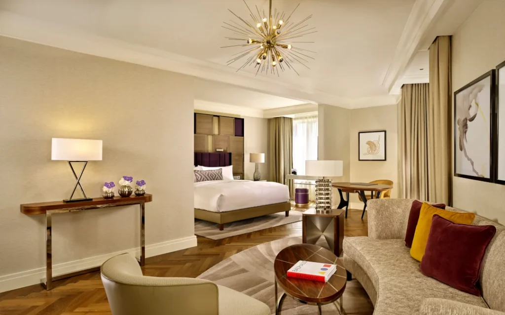 The Ritz-Carlton Berlin, Deluxe Junior Suite