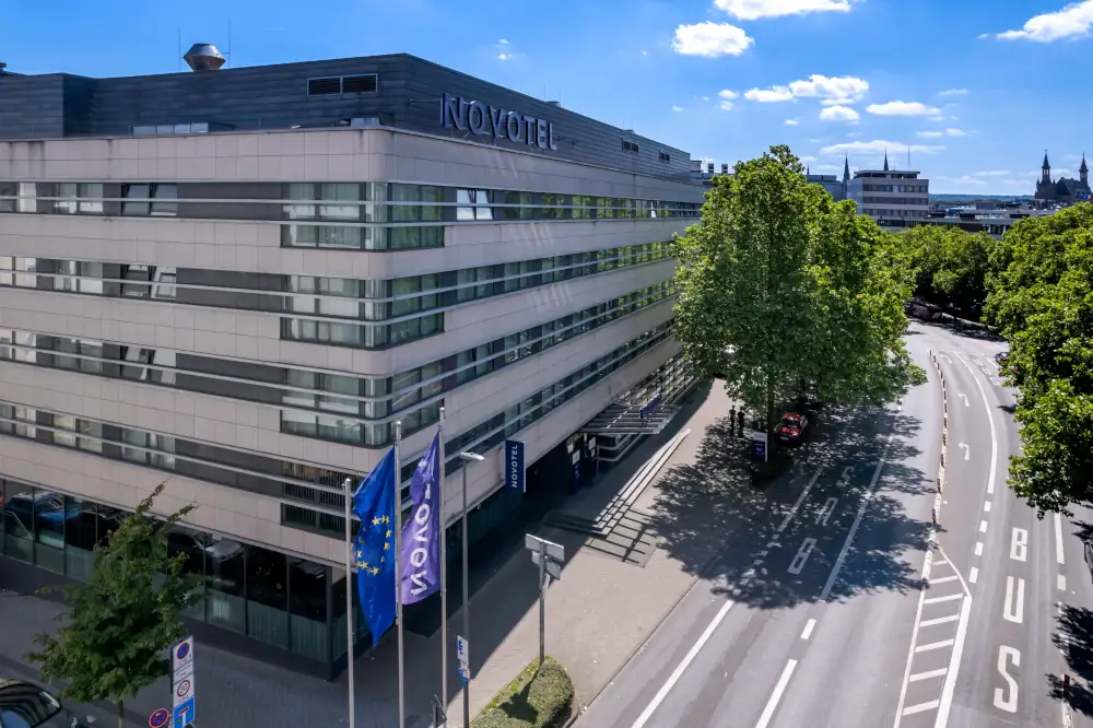 Außenansicht - Novotel Aachen City