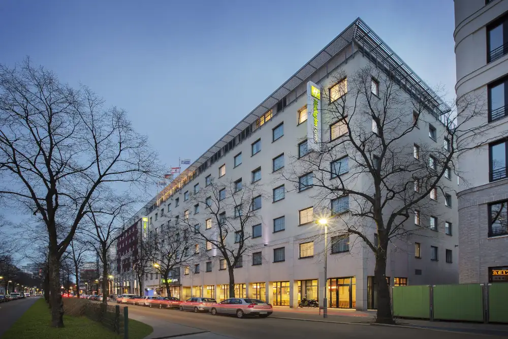 Herzlich Willkommen im Holiday Inn Express Berlin City Centre