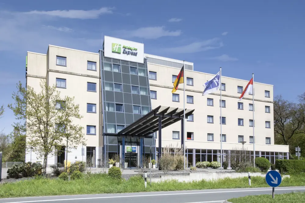 Herzlich Willkommen im Holiday Inn Express Frankfurt Airport