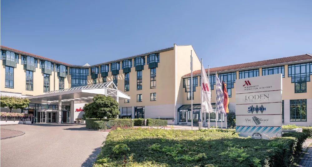 Außenansicht des Munich Airport Marriott Hotels