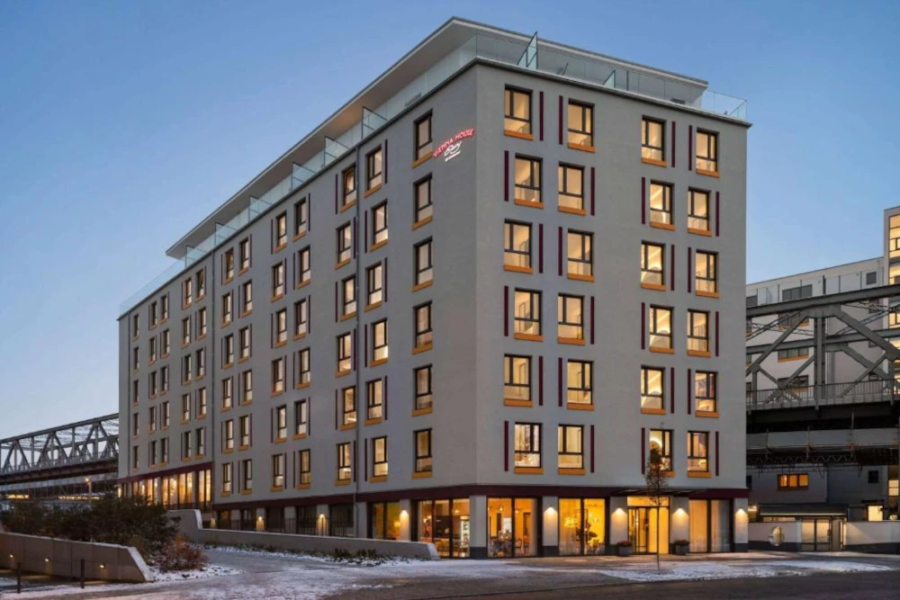 Außenansicht des Vienna House Easy by Wyndham Berlin Potsdamer Platz