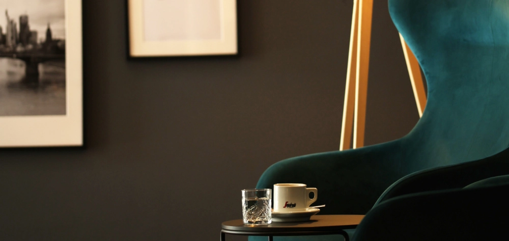 Lounge des ibis Frankfurt Centrum