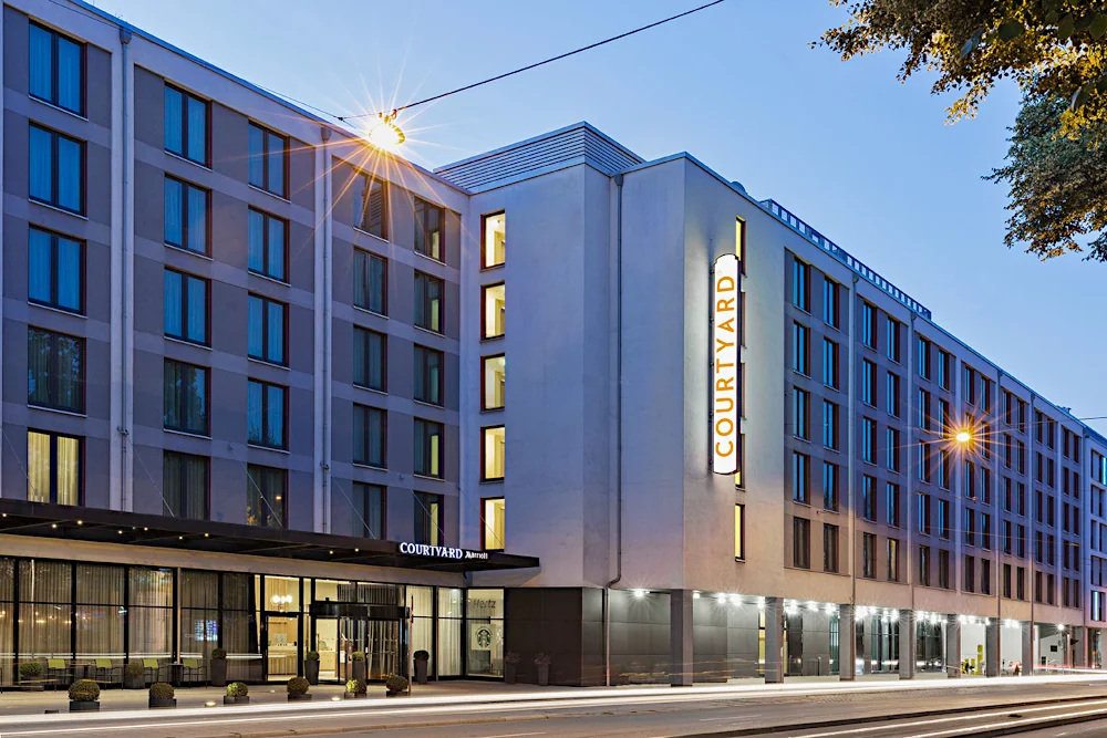 Außenansicht des Hotels Courtyard by Marriott Munich City East