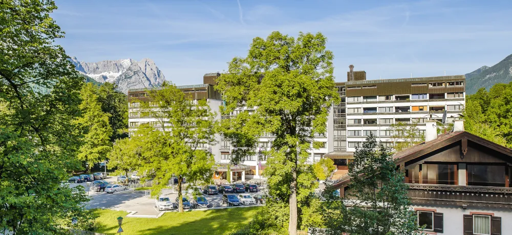 Außenansicht des Mercure Hotels Garmisch-Partenkirchen