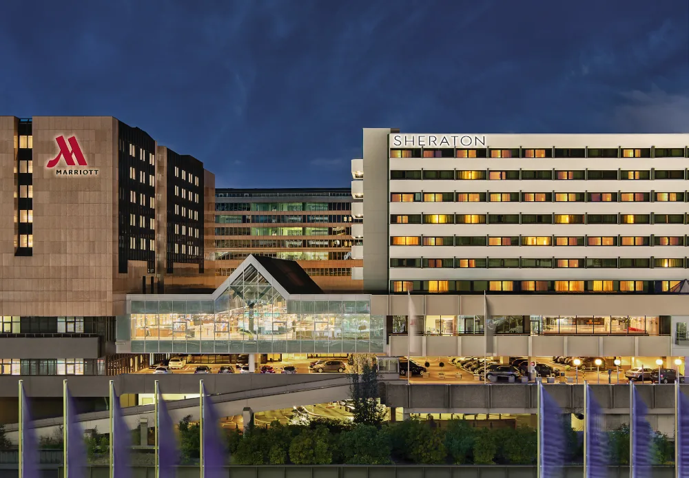 Aussenansicht vom Marriott & Sheraton Frankfurt Airport Hotel