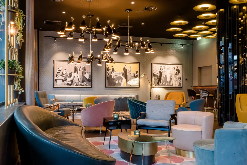 Lounge im Motel One Essen
