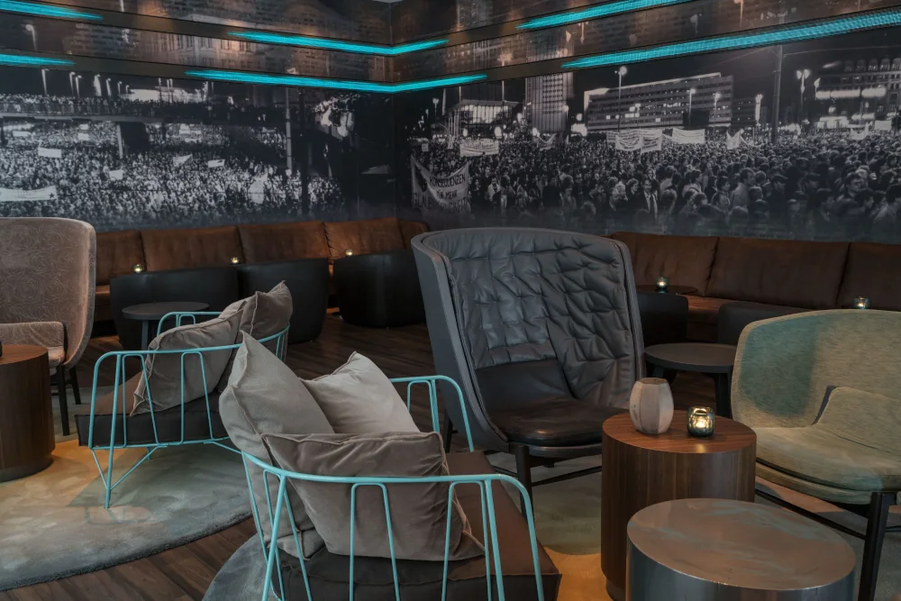 Bar des Motel One Leipzig-Nikolaikirche