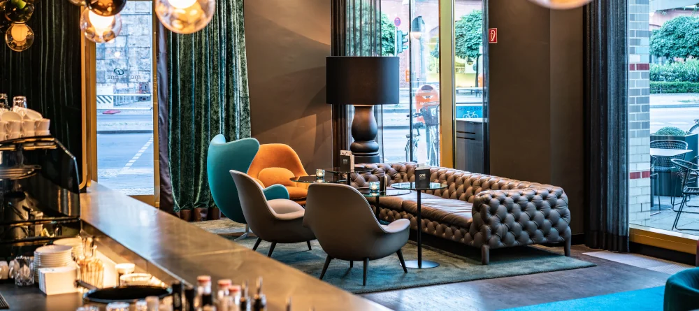 Lobby des Motel One Berlin-Ku'Damm