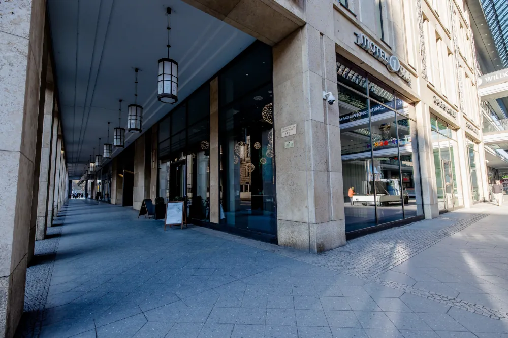 Außenansicht des Motel One Berlin-Potsdamer Platz
